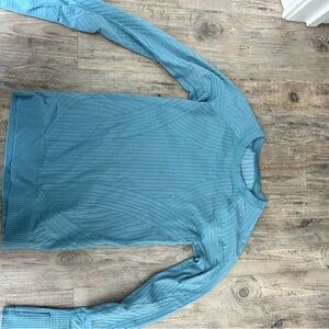 Lululemon long sleeve blue athletic top